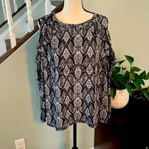 WISP XXL COLD SHOULDER SHIRT —Never worn; stitch fix brand